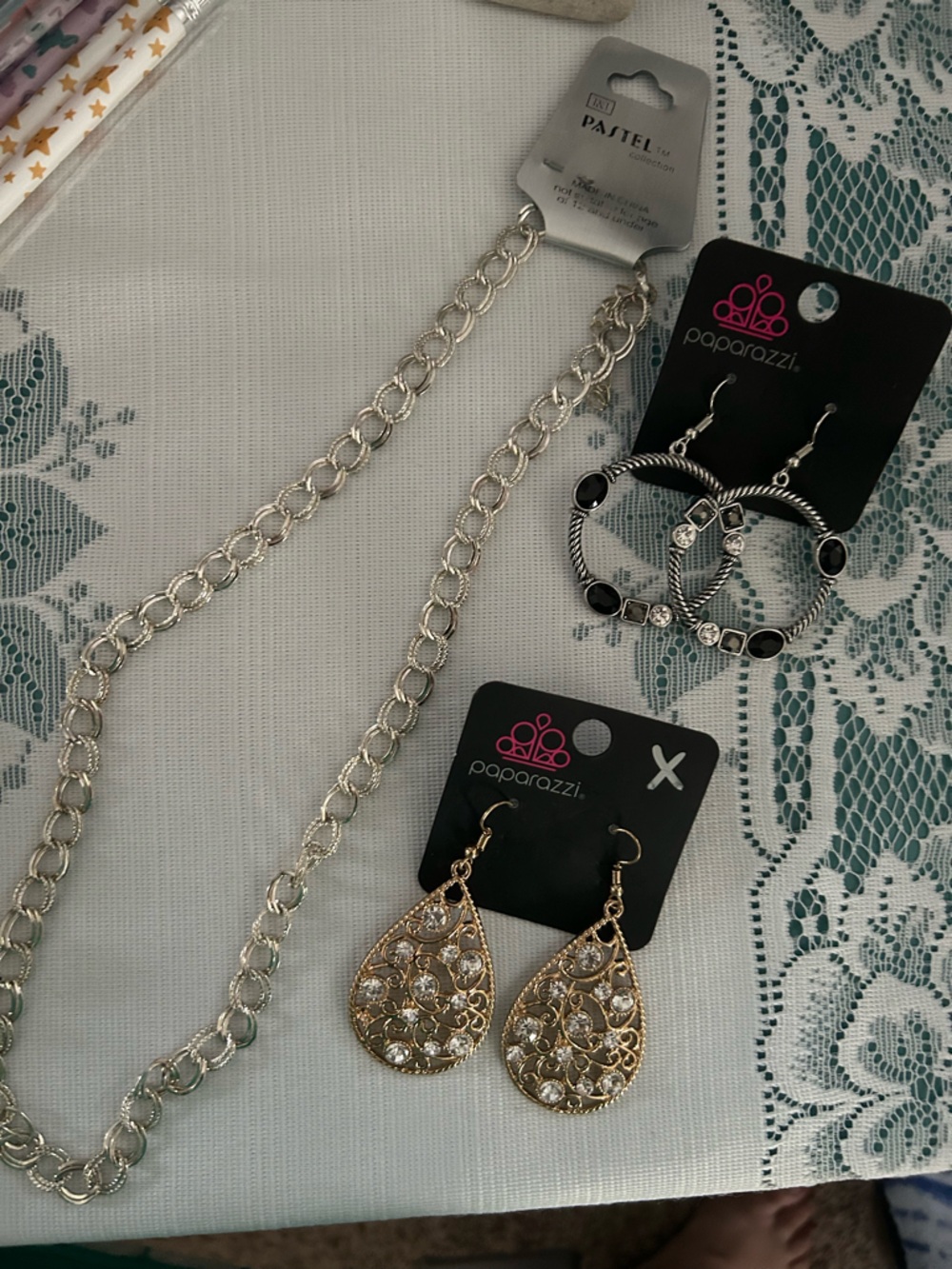 Paparazzi Gold Teardrop Crystal Earrings & Silver Chain Set 3 pcs.